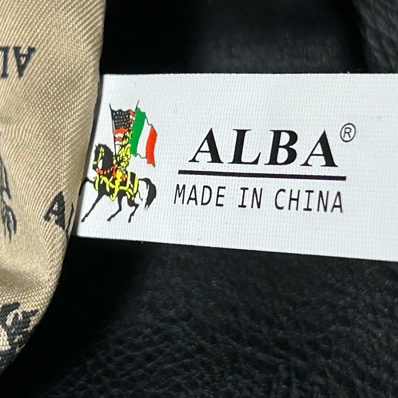 Alba Black Webbing & Bee Quilted Crossbody 18” x 11” x 5” NWT - Picture 11 of 15